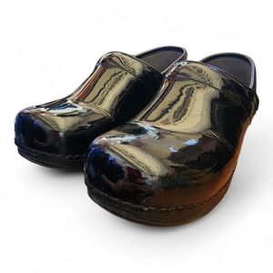 Dansko Black Patent Leather Clogs US size 9 eur 40